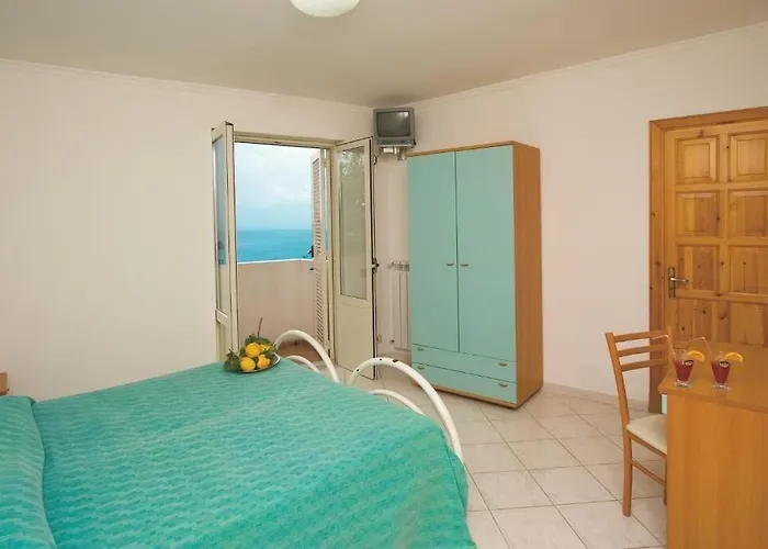 Bel Tramonto Hotel 3*