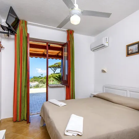 Hotel Bel Tramonto 3*